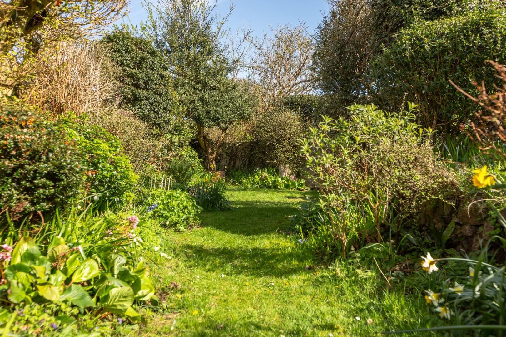 Pennard Drive, Southgate, Swansea, SA3 2DW